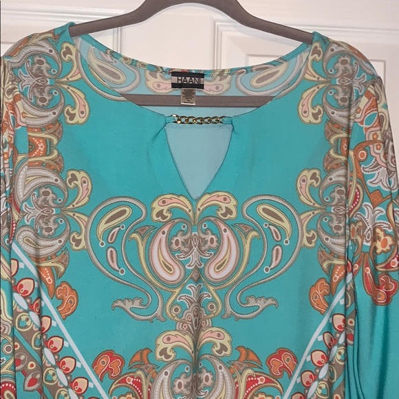 Beautiful Haani print dress w/ bell sleeves - Picture 4 of 6